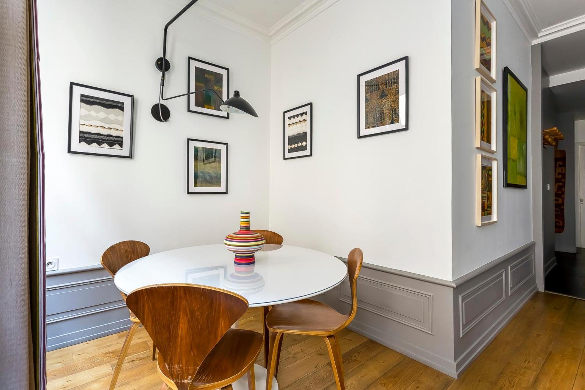 Apartment Curiosite - 2 Chambres- Proche Opera